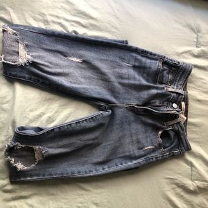 Levi’s ripped jeans